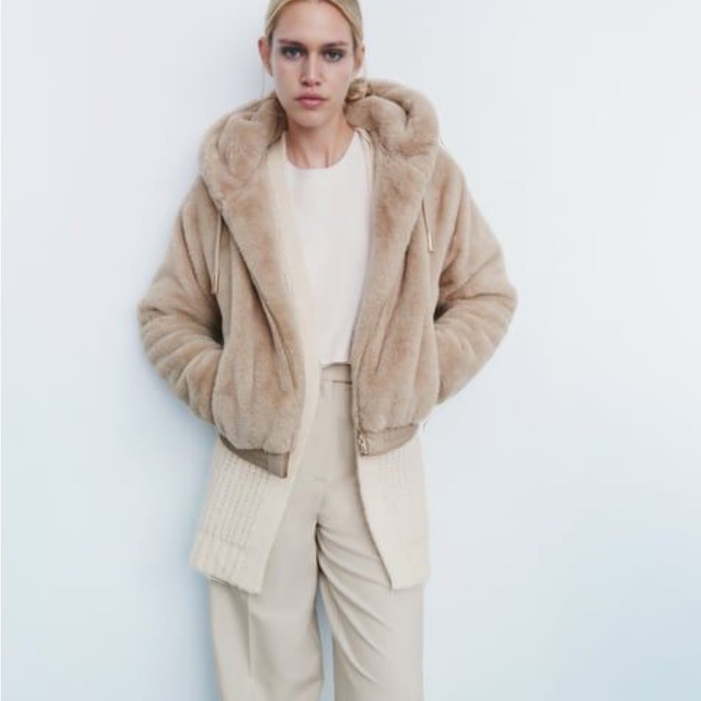 ❌SOLD ❌Brand new Zara faux fur jac